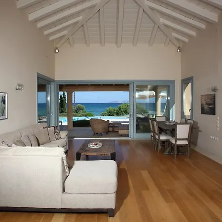 Luxurious Villas In Porto Heli *